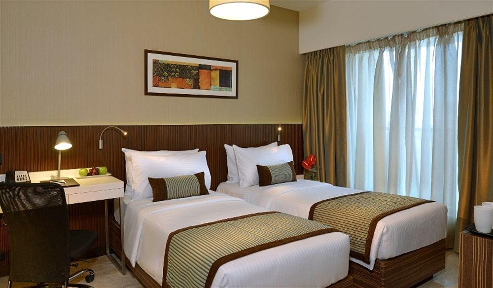 Residency Sarovar Portico Mumbai Exterior foto