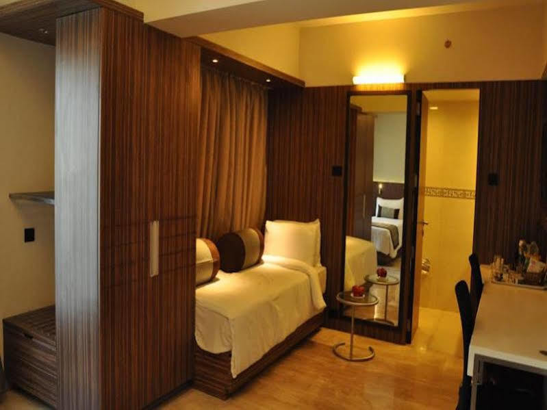 Residency Sarovar Portico Mumbai Exterior foto